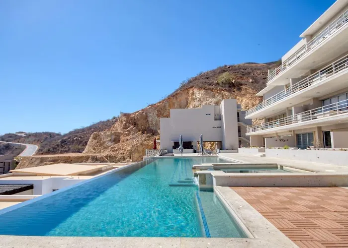 Ocean View 2 Infinity Pools Pedregal 3 King Bed *